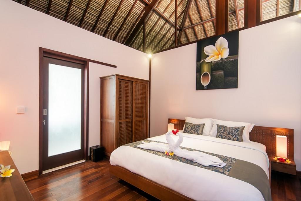Villa Keluarga レンボンガン島 エクステリア 写真