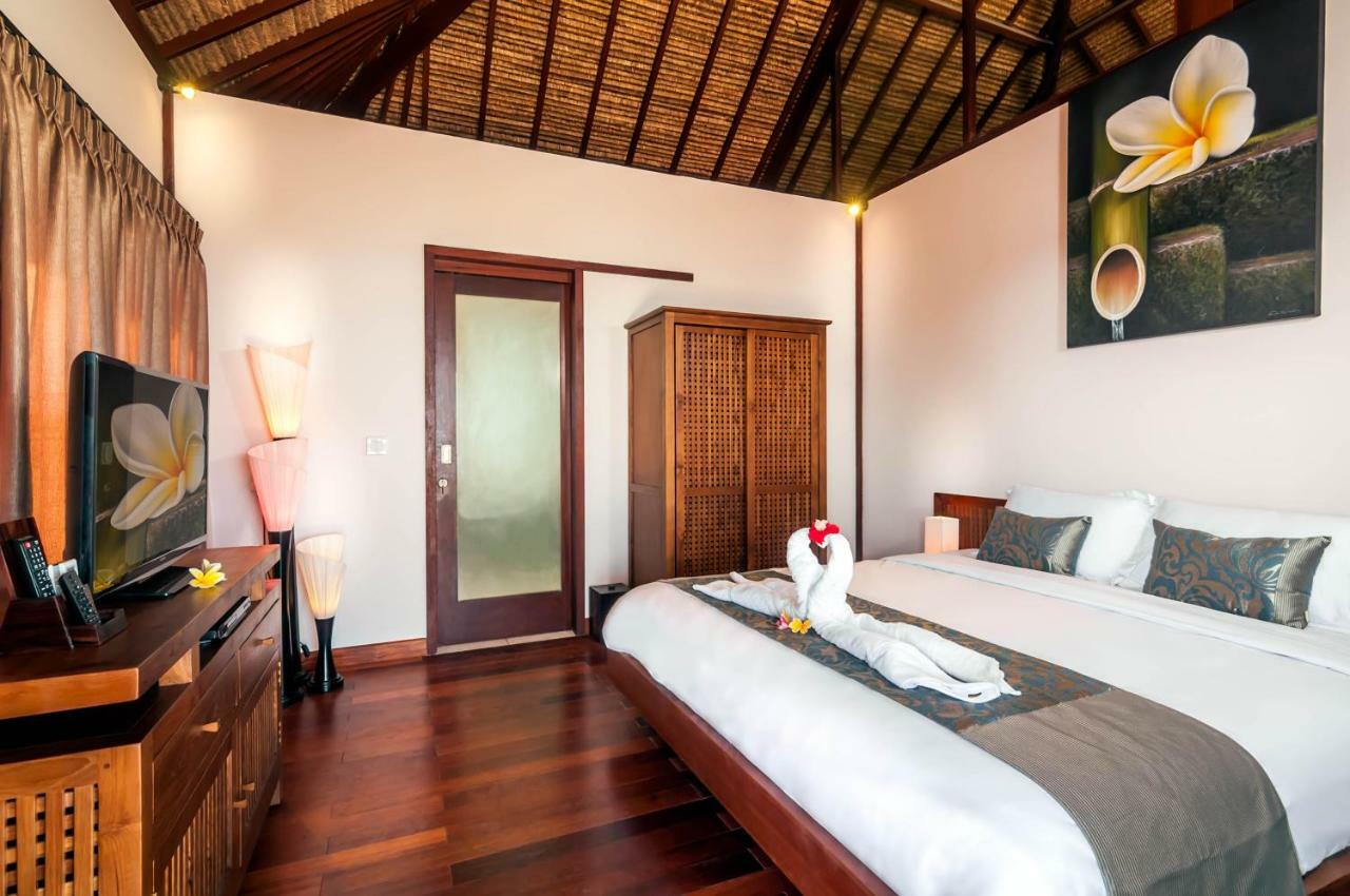 Villa Keluarga レンボンガン島 エクステリア 写真