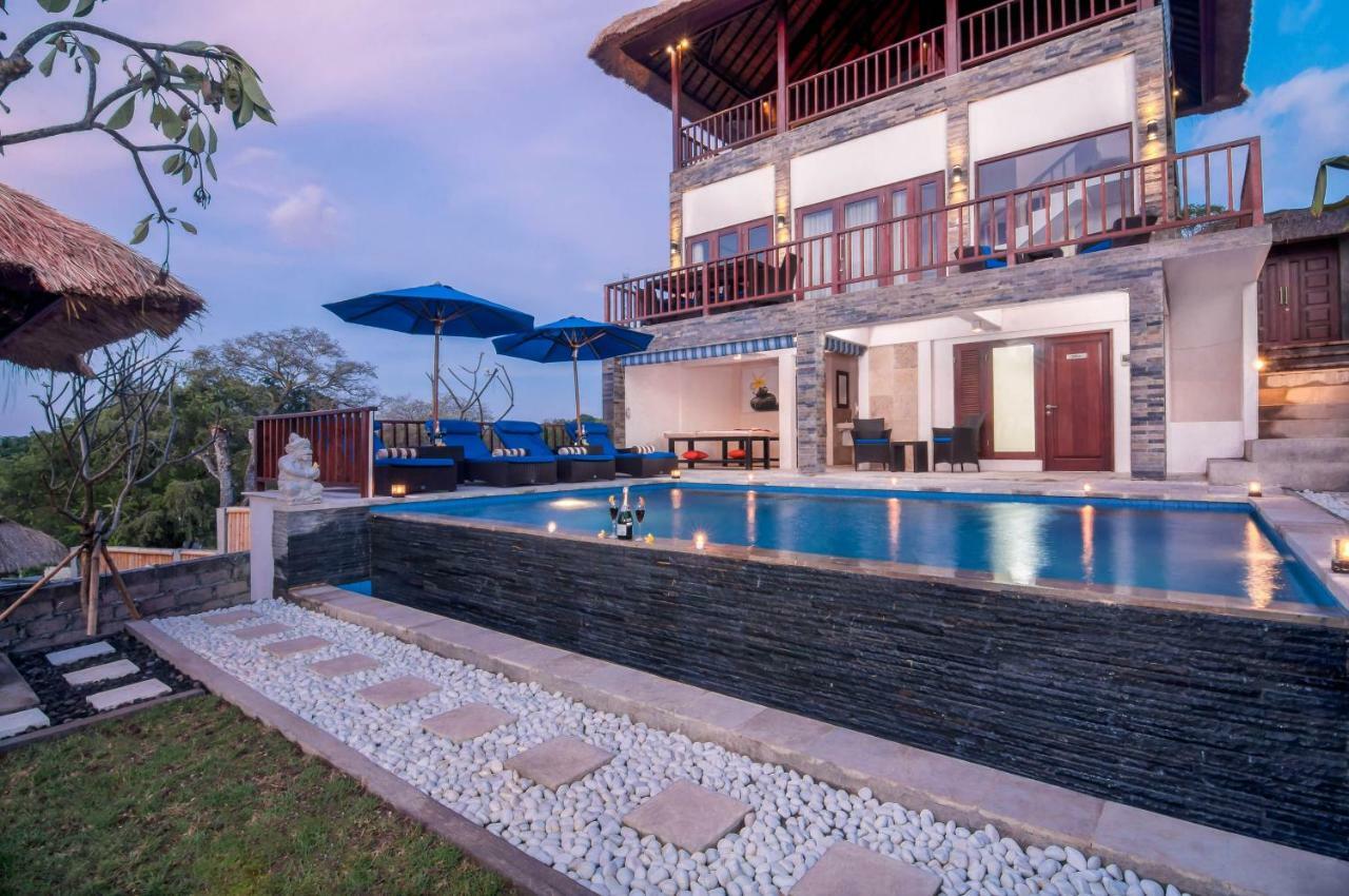 Villa Keluarga レンボンガン島 エクステリア 写真