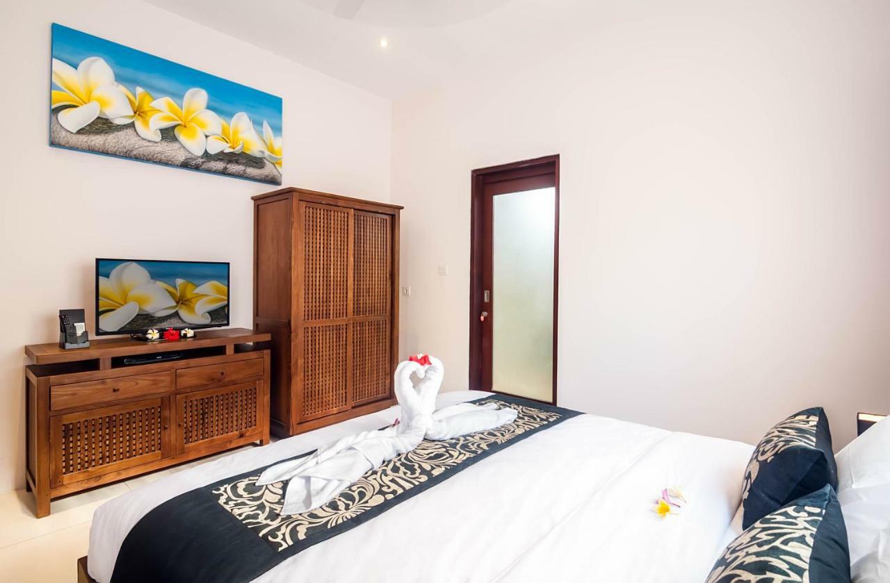 Villa Keluarga レンボンガン島 エクステリア 写真